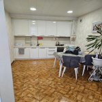 Kirayə (aylıq) 4 otaqlı Köhnə Tikili, Elmlər akademiyası metrosu, Yasamal rayonu 8