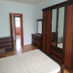 Kirayə (aylıq) 4 otaqlı Köhnə Tikili, Neftçilər metrosu, Bakıxanov qəs., Sabunçu rayonu 1