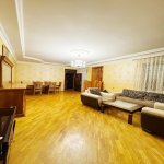 Kirayə (aylıq) 9 otaqlı Həyət evi/villa, Nəsimi metrosu, 8-ci mikrorayon, Binəqədi rayonu 1