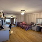 Продажа 3 комнат Вторичка, м. Эльмляр Академиясы метро, пос. Ясамал, Ясамал район 10