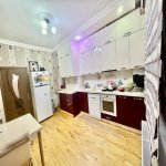Kirayə (aylıq) 3 otaqlı Köhnə Tikili, Qara Qarayev metrosu, 8-ci kilometr, Nizami rayonu 8