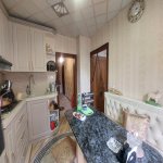 Продажа 4 комнатная Вторичка, 18-й микрорайон район 13