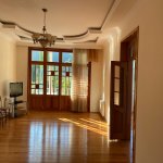 Kirayə (günlük) 10 otaqlı Həyət evi/villa Qax 2