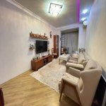 Satılır 2 otaqlı Köhnə Tikili, Azadlıq metrosu, 8-ci mikrorayon, Binəqədi rayonu 1