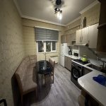 Посуточно 2 комнатная Новостройка, İnşaatçılar метро, пос. Йени Ясамал, Ясамал район 3