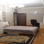 Kirayə (aylıq) 4 otaqlı Yeni Tikili, Gənclik metrosu, Nərimanov rayonu 46