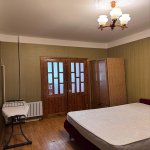 Kirayə (aylıq) 3 otaqlı Köhnə Tikili, İnşaatçılar metrosu, Yeni Yasamal qəs., Yasamal rayonu 1