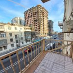 Продажа 2 комнат Вторичка, м. 28 Мая метро, Насими район 7