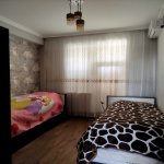 Продажа 3 комнатная Новостройка, 9 двор район 5