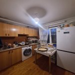 Продажа 2 комнатная Вторичка, 34 двор район 7