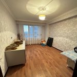 Продажа 3 комнатная Новостройка, 10-й микрорайон район 7