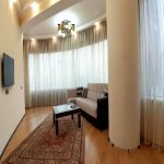 Kirayə (günlük) 3 otaqlı Yeni Tikili, 28 May metrosu, Səbail rayonu 1