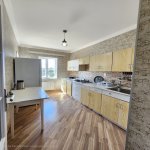 Продажа 2 комнатная Вторичка, 6-ой микрорайон район 7