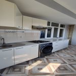 Продажа 2 комнатная Новостройка, İnşaatçılar метро, пос. Йени Ясамал, Ясамал район 9
