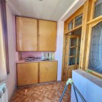Продажа 3 комнатная Вторичка, 12-й микрорайон район 16