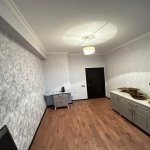 Продажа 3 комнатная Новостройка, 10-й микрорайон район 8