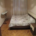 Посуточно 2 комнат Вторичка, м. 28 Мая метро, Сябаиль район 7