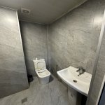 Посуточно 2 комнатная Новостройка, İnşaatçılar метро, пос. Йени Ясамал, Ясамал район 7