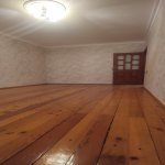Kirayə (aylıq) 3 otaqlı Köhnə Tikili, Qara Qarayev metrosu, 8-ci kilometr, Sevinc k/t, Nizami rayonu 12