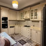 Посуточно 3 комнатная Новостройка, м. Ази Асланова метро, пос. А.Асланов, Хетаи район 5