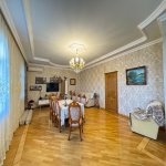 Satılır 7 otaqlı Həyət evi/villa, Badamdar qəs., Səbail rayonu 12