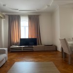 Kirayə (aylıq) 3 otaqlı Köhnə Tikili, Sahil metrosu, Nəsimi heykəli, Nəsimi rayonu 2