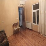 Kirayə (aylıq) 3 otaqlı Həyət evi/villa, İnşaatçılar metrosu, Alatava, Çıraq Plaza, Yasamal rayonu 4