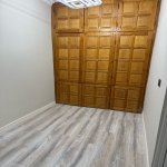 Продажа 2 комнат Вторичка, İnşaatçılar метро, пос. Йени Ясамал, Ясамал район 13