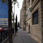 Kirayə (aylıq) 4 otaqlı Köhnə Tikili, Sahil metrosu, Səbail rayonu 1