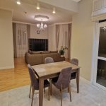 Kirayə (aylıq) 3 otaqlı Yeni Tikili, İçərişəhər metrosu, Four Seasons otel, Səbail rayonu 1