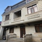 Kirayə (aylıq) 5 otaqlı Həyət evi/villa, İnşaatçılar metrosu, Yasamal rayonu 1