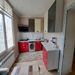 Kirayə (aylıq) 4 otaqlı Köhnə Tikili, Sahil metrosu, Səbail rayonu 17