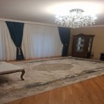 Kirayə (aylıq) 3 otaqlı Köhnə Tikili, Elmlər akademiyası metrosu, Yasamal rayonu 1