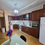 Аренда 4 комнат Новостройка, м. 8 Ноябрь метро, Медицинский Университет, Насими район 13