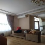 Kirayə (günlük) 3 otaqlı Yeni Tikili, Həzi Aslanov metrosu, H.Aslanov qəs., Xətai rayonu 1