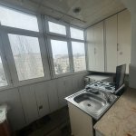 Kirayə (aylıq) 3 otaqlı Köhnə Tikili, Azadlıq metrosu, 8-ci mikrorayon, Binəqədi rayonu 10