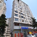 Kirayə (aylıq) 3 otaqlı Yeni Tikili, Neftçilər metrosu, 8-ci kilometr, Nizami rayonu 1