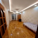 Kirayə (aylıq) 4 otaqlı Köhnə Tikili, Memar Əcəmi metrosu, 5-ci mikrorayon, Nəsimi rayonu 4
