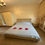 Kirayə (aylıq) 2 otaqlı Köhnə Tikili, İçərişəhər metrosu, Axundov bağı, Səbail rayonu 7