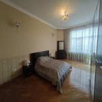 Kirayə (aylıq) 4 otaqlı Yeni Tikili, Sahil metrosu, Səbail rayonu 26