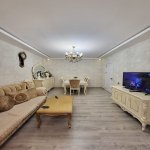 Satılır 2 otaqlı Köhnə Tikili, 6-ci mikrorayon rayonu 4
