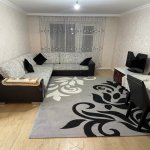Kirayə (aylıq) 3 otaqlı Köhnə Tikili, Qara Qarayev metrosu, 8-ci kilometr, Nizami rayonu 1