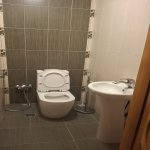 Kirayə (aylıq) 3 otaqlı Köhnə Tikili, Elmlər akademiyası metrosu, Yasamal rayonu 5