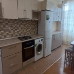 Kirayə (aylıq) 3 otaqlı Yeni Tikili, 8-ci mikrorayon, Binəqədi rayonu 8
