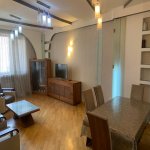 Kirayə (aylıq) 4 otaqlı Yeni Tikili, Nəsimi rayonu 1