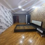 Аренда 2 комнат Новостройка, 8-ой микрорайон, Бинагадинский р-н район 4