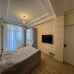 Продажа 2 комнат Новостройка, İnşaatçılar метро, пос. Йени Ясамал, Ясамал район 8