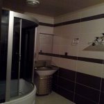 Kirayə (aylıq) 3 otaqlı Köhnə Tikili, Gənclik metrosu, Nəsimi rayonu 1