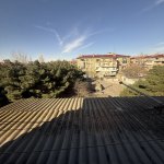 Продажа 2 комнатная Вторичка, 3 двор район 15