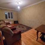 Kirayə (aylıq) 3 otaqlı Köhnə Tikili, Azadlıq metrosu, 8-ci mikrorayon, Binəqədi rayonu 1